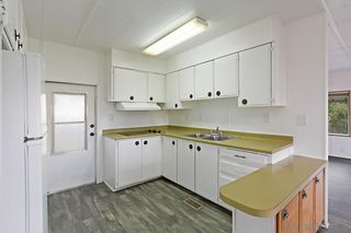 Photo 11: FALLBROOK Manufactured Home for sale : 2 bedrooms : 1120 East Mission RD #71