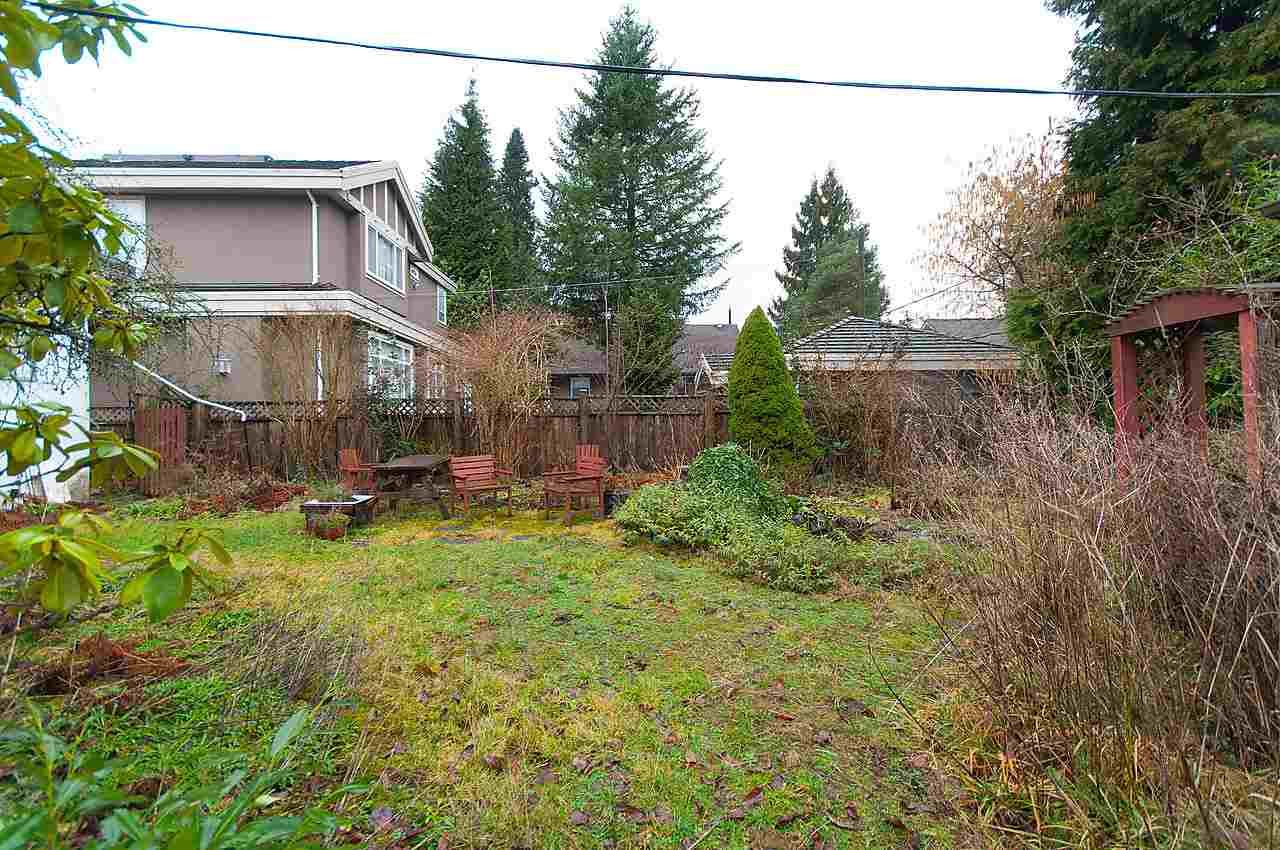Photo 14: Photos: 4275 W 15TH Avenue in Vancouver: Point Grey House for sale in "Point Grey" (Vancouver West)  : MLS®# R2032108