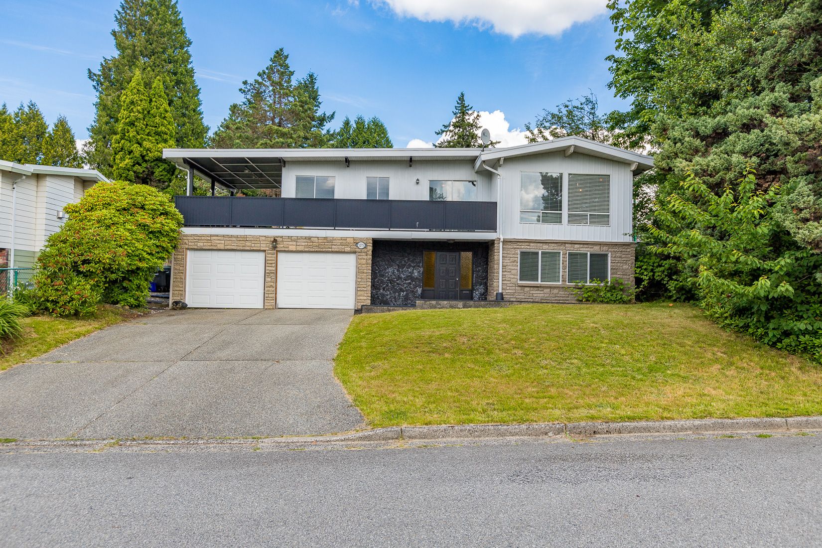 Photo 1: Photos: SPRINGDALE CT in BURNABY: Parkcrest House for sale (Burnaby North)  : MLS®# R2591718