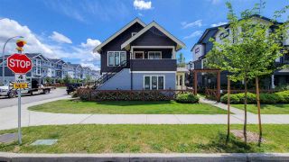 Photo 2: 35 188 WOOD STREET in New Westminster: Queensborough Townhouse for sale : MLS®# R2593410