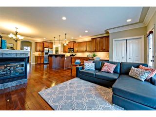 Photo 5: 1607B 24 Avenue NW in Calgary: Capitol Hill House for sale : MLS®# C4011154