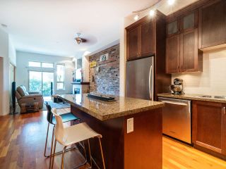 Photo 13: 111 250 SALTER Street in New Westminster: Queensborough Condo for sale in "PADDLERS LANDING" : MLS®# R2304271