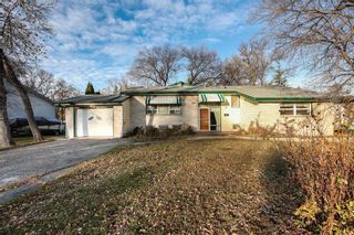Photo 1: 58 Miramar Road in Winnipeg: Residential for sale (1G)  : MLS®# 202225575