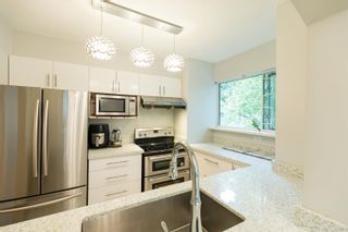 Photo 4: 305 3733 NORFOLK Street in Burnaby: Central BN Condo for sale in "WINCHELSEA" (Burnaby North)  : MLS®# R2802244