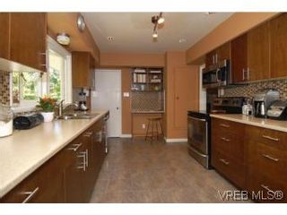 Photo 8: 4545 Duart Rd in VICTORIA: SE Gordon Head House for sale (Saanich East)  : MLS®# 515138