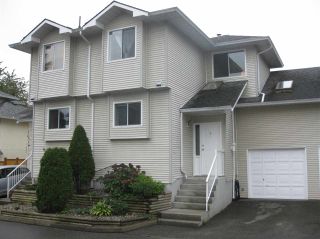 Photo 1: 4 19240 119 AVENUE in Pitt Meadows: Central Meadows Townhouse for sale : MLS®# R2064360