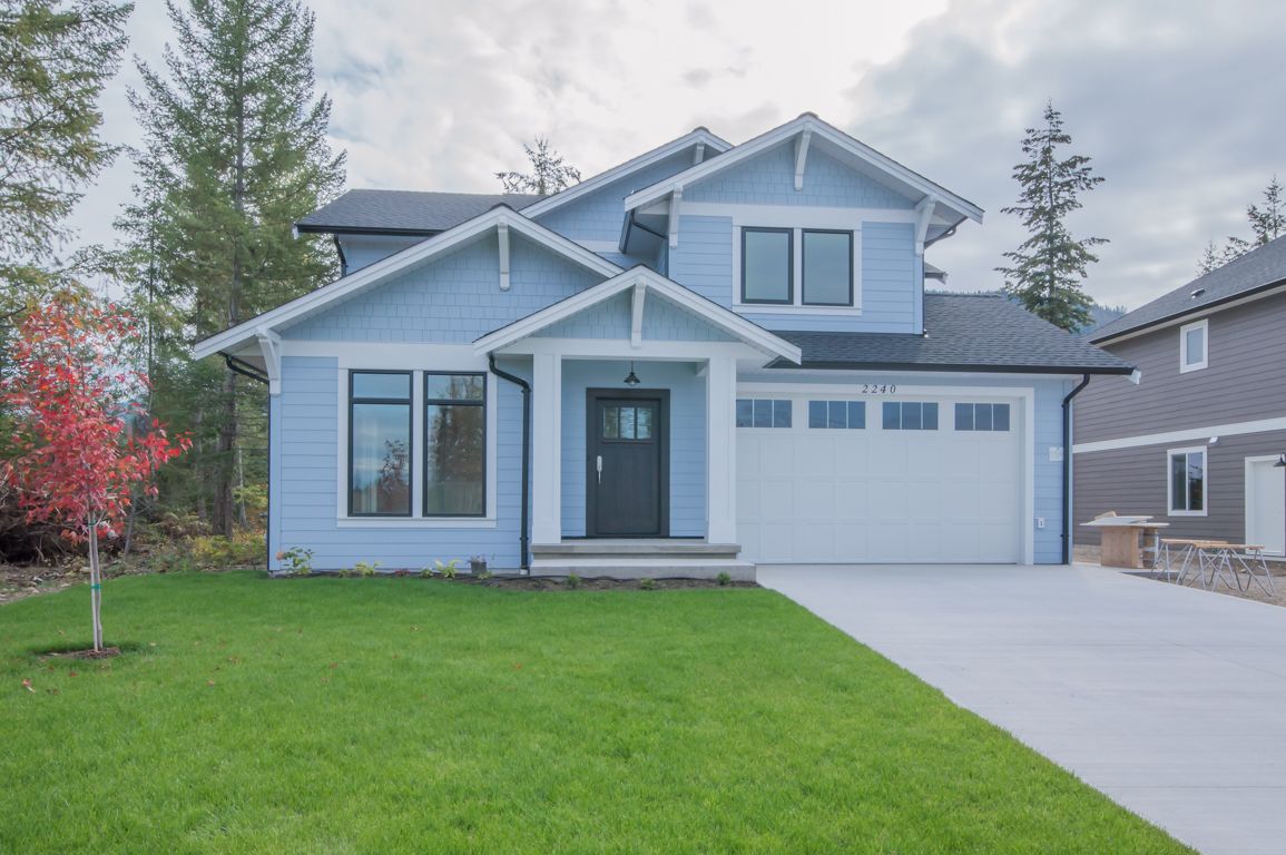 Main Photo: 2240 Southeast 15 Avenue in Salmon Arm: HILLCREST HEIGHTS House for sale (SE Salmon Arm)  : MLS®# 10158069