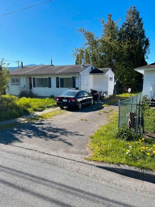 Photo 2: 46570 BROOKS Avenue in Chilliwack: Chilliwack Proper South House for sale : MLS®# R2878674