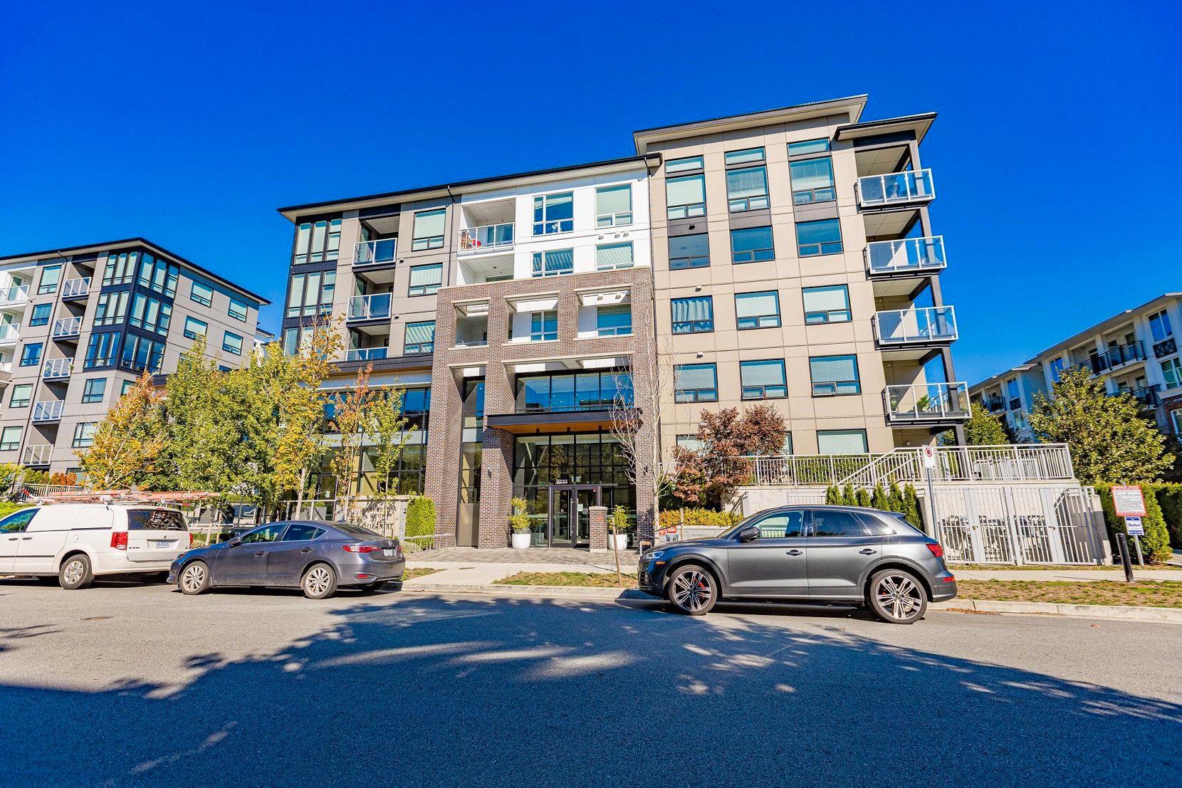 Main Photo: 427 9233 ODLIN Road in Richmond: West Cambie Condo for sale : MLS®# R2816878