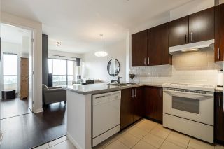 Photo 6: 1108 7388 SANDBORNE Avenue in Burnaby: South Slope Condo for sale in "Mayfair Place" (Burnaby South)  : MLS®# R2702806