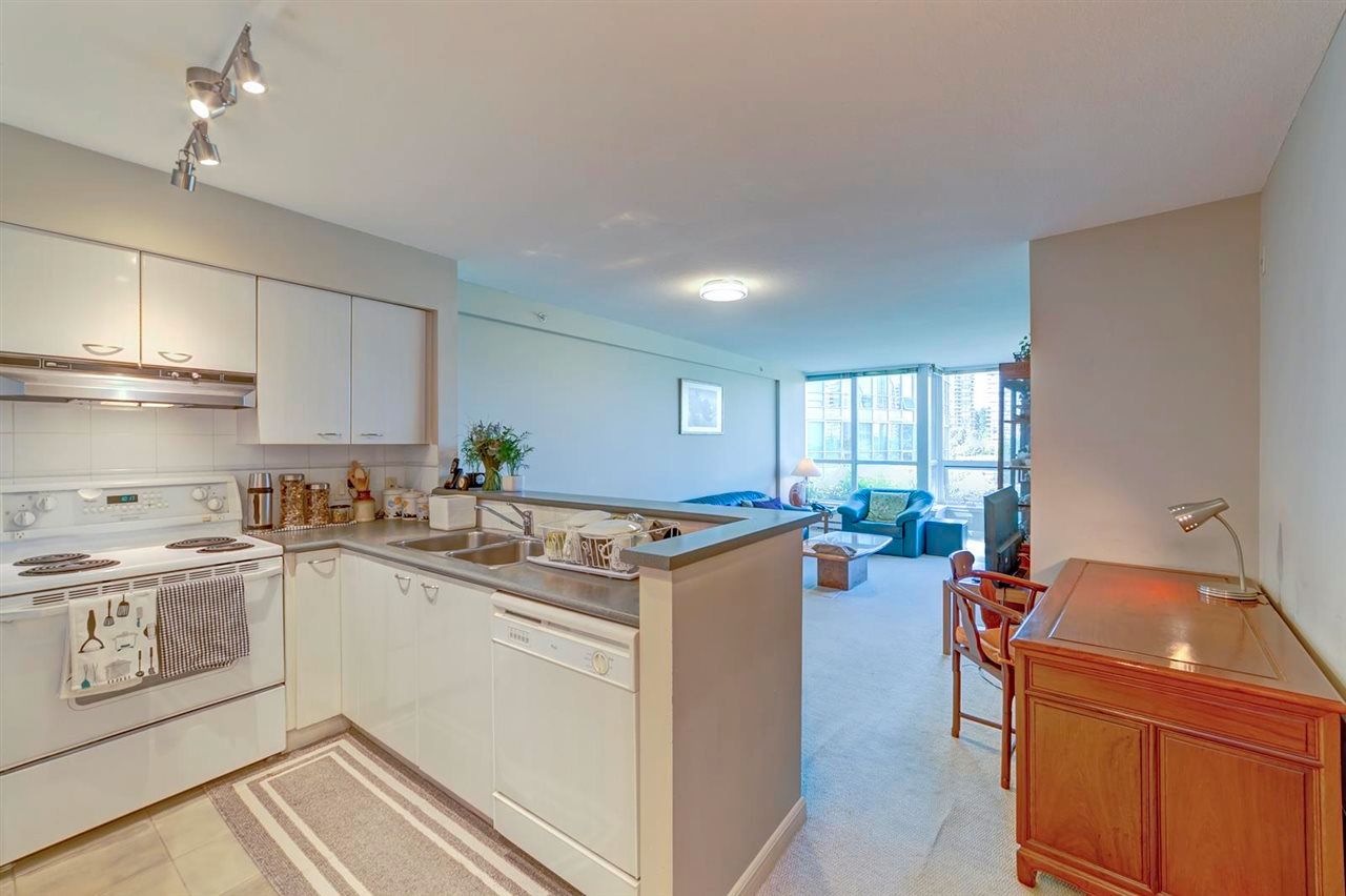 Main Photo: 616 6028 WILLINGDON Avenue in Burnaby: Metrotown Condo for sale in "Residences at the Crystal" (Burnaby South)  : MLS®# R2614974