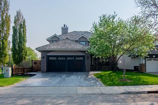Photo 1: 66 Douglasbank Drive SE in Calgary: Douglasdale/Glen Detached for sale : MLS®# A2048329