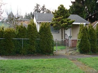 Photo 1: 1215 Lockley Rd in VICTORIA: Es Rockheights House for sale (Esquimalt)  : MLS®# 601953