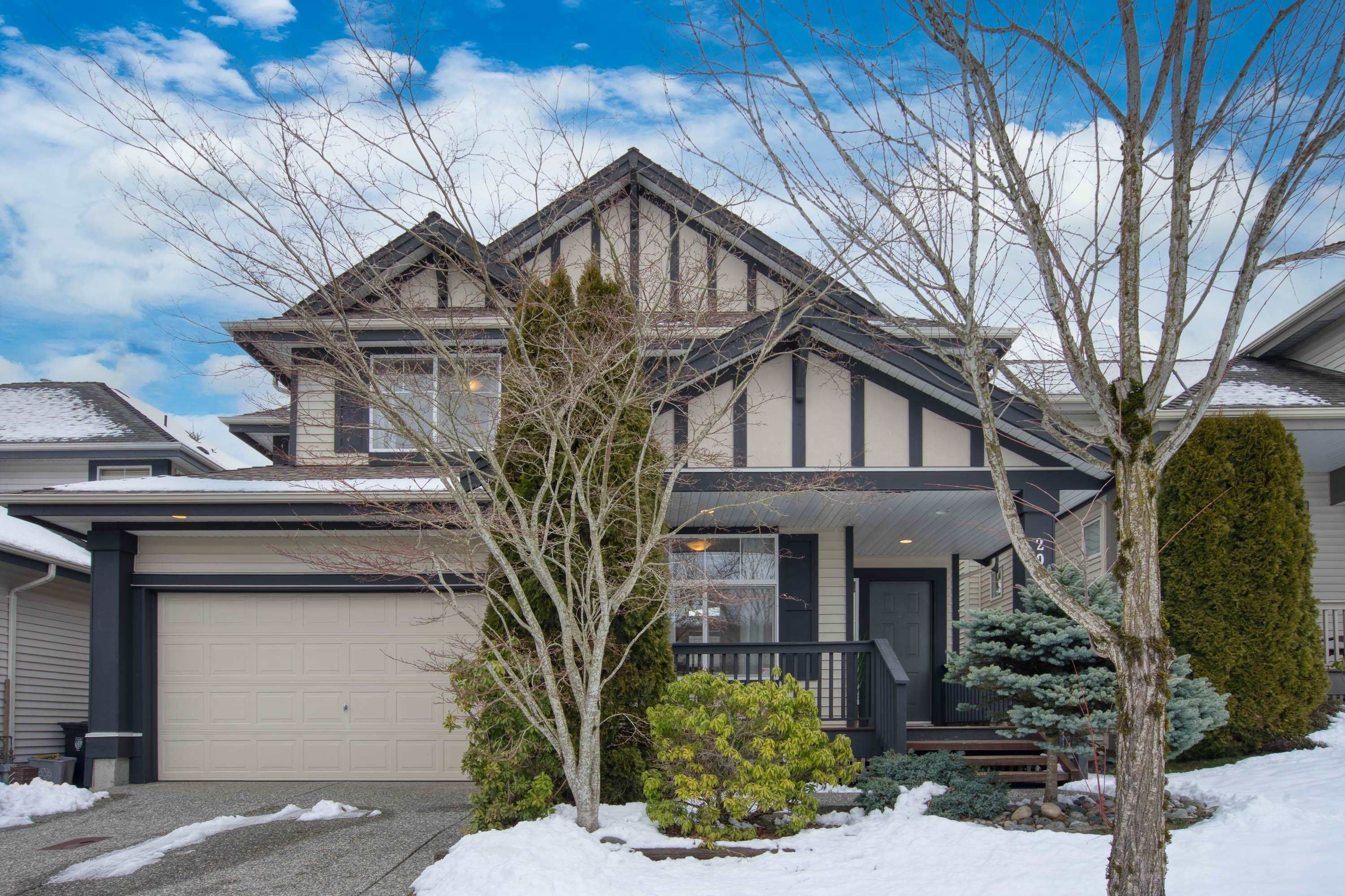 Main Photo: 20187 70A Avenue in Langley: Willoughby Heights House for sale in "Jeffries Brook" : MLS®# R2755689