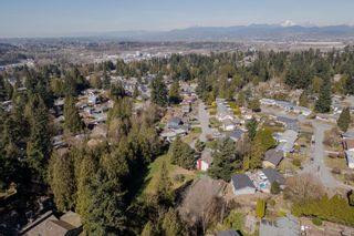 Photo 37: 2490 HYATT Place in Abbotsford: Abbotsford East House for sale : MLS®# R2860885