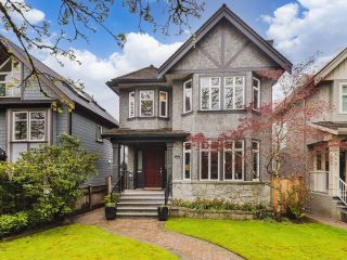 Photo 1: 4405 W 12TH Avenue in Vancouver: Point Grey House for sale (Vancouver West)  : MLS®# R2680369