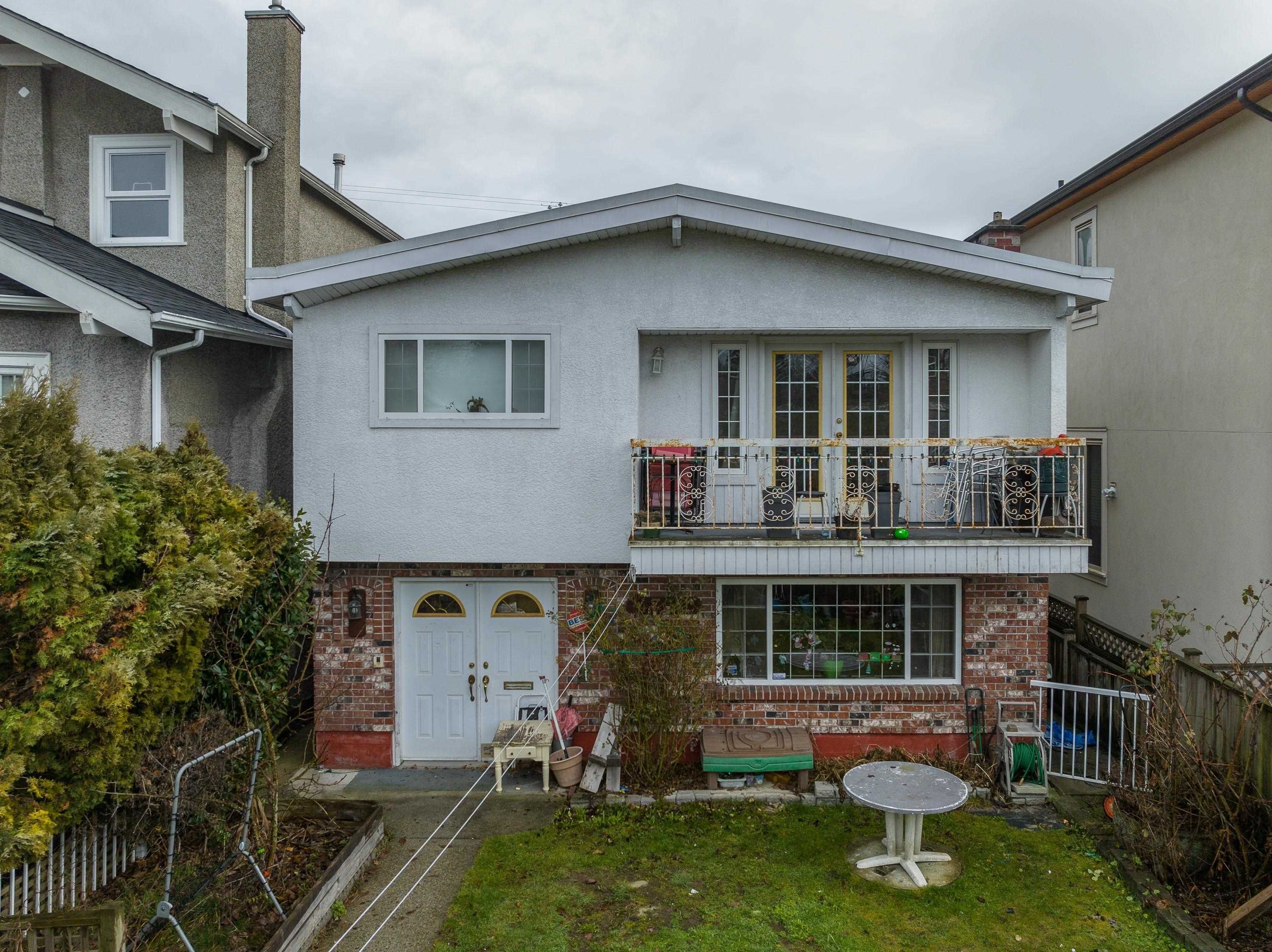 Main Photo: 4732 DUNBAR Street in Vancouver: Dunbar House for sale in "DUNBAR" (Vancouver West)  : MLS®# R2747692
