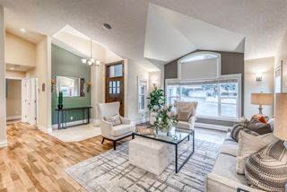 Photo 5: 75 Clarendon Road NW in Calgary: Collingwood Detached for sale : MLS®# A1161671