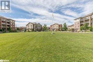 Photo 35: 45 FERNDALE Drive S Unit# 101 in Barrie: Condo for sale : MLS®# 40515110