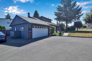 Photo 5: 26770 30 Avenue in Langley: Aldergrove Langley House for sale : MLS®# R2806763