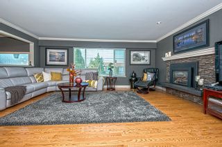 Photo 2: 695 COLINET Street in Coquitlam: Central Coquitlam House for sale : MLS®# R2005341