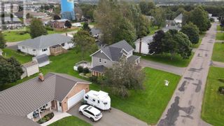 Photo 4: 385 Hunter Avenue in Summerside: House for sale : MLS®# 202308306