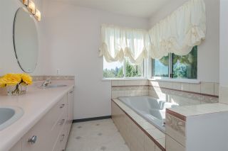 Photo 10: 968 CHARLAND Avenue in Coquitlam: Central Coquitlam 1/2 Duplex for sale : MLS®# R2114374