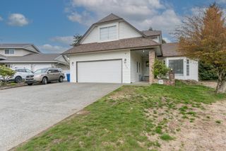 Photo 1: 32120 BALFOUR Drive in Abbotsford: Central Abbotsford House for sale : MLS®# R2878420