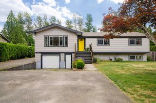 Photo 1: 32634 LAMINMAN Avenue in Mission: Mission BC House for sale : MLS®# R2872737