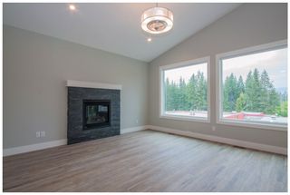 Photo 6: 2171 Southeast 14 Avenue in Salmon Arm: Hillcrest Heights House for sale : MLS®# 10167747