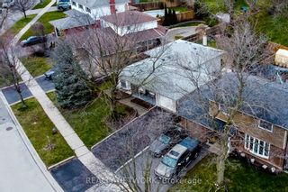 Photo 5: 2145 Sandringham Drive in Burlington: Brant Hills House (Backsplit 3) for sale : MLS®# W8213858
