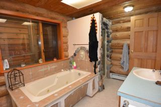 Photo 8: 21806 KITSEGUECLA LOOP Road in Smithers: Smithers - Rural House for sale in "KITSEGUECLA" (Smithers And Area (Zone 54))  : MLS®# R2440666