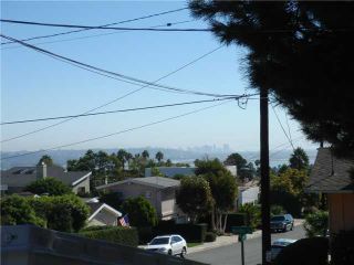Photo 1: PACIFIC BEACH House for sale : 5 bedrooms : 1824 Malden St in San Diego