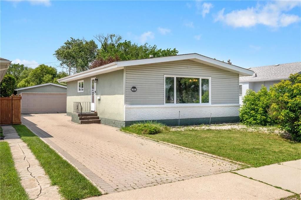 Main Photo: 916 Vimy Road in Winnipeg: Crestview Residential for sale (5H)  : MLS®# 202318228