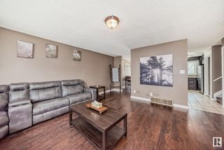 Photo 3: 2516 35 Street NW in Edmonton: Zone 29 House for sale : MLS®# E4393411