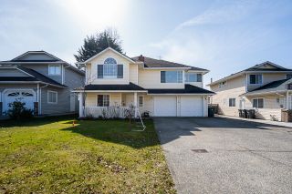 Photo 1: 14164 89A Avenue in Surrey: Bear Creek Green Timbers House for sale : MLS®# R2762185