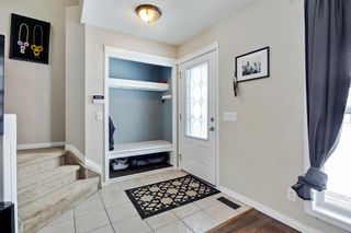 Photo 2: 22 Prestwick Place SE in Calgary: McKenzie Towne Detached for sale : MLS®# A2029398