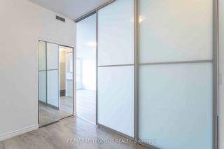 Photo 5: 1811 500 Sherbourne Street in Toronto: North St. James Town Condo for sale (Toronto C08)  : MLS®# C8307232