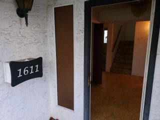 Photo 2: 1611 Hawthorne St in Saanich: SE Gordon Head House for sale (Saanich East)  : MLS®# 902793