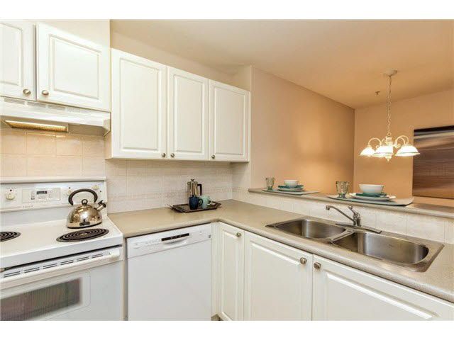 Photo 17: Photos: 503 137 W 17TH Street in North Vancouver: Central Lonsdale Condo for sale in "WESTGATE" : MLS®# V1121437