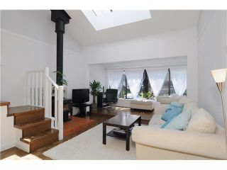 Photo 3: PH4 2410 CORNWALL Avenue in Vancouver: Kitsilano Condo for sale in "THE SPINNAKER" (Vancouver West)  : MLS®# V950330