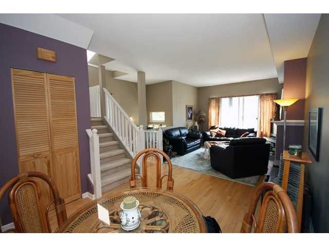 Photo 2: Photos: 49 6700 RUMBLE Street in Burnaby: South Slope Townhouse for sale in "FRANCISCO LANE" (Burnaby South)  : MLS®# V845805