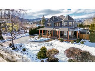 Photo 2: 6016 NIXON Road in Summerland: House for sale : MLS®# 10303200