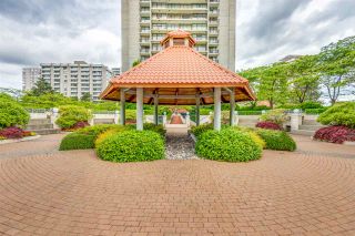 Photo 3: 702 719 PRINCESS Street in New Westminster: Uptown NW Condo for sale in "Stirling Place" : MLS®# R2275593