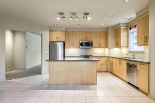 Photo 14: 302 650 Eau Claire Avenue SW in Calgary: Eau Claire Apartment for sale : MLS®# A2031006