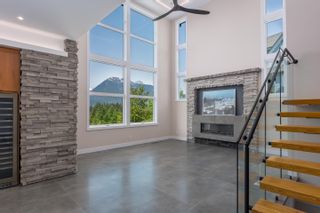 Photo 3: 40868 THE Crescent in Squamish: University Highlands House for sale : MLS®# R2842606