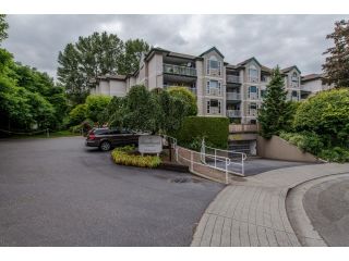 Photo 1: 202 2963 NELSON Place in Abbotsford: Central Abbotsford Condo for sale in "Bramblewoods" : MLS®# R2071710