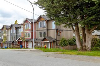 Photo 2: 481 Stirling Ave in Nanaimo: Na University District Row/Townhouse for sale : MLS®# 961784