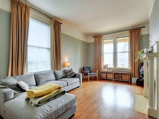 Photo 3: 1564 Rockland Ave in Victoria: Vi Rockland House for sale : MLS®# 901194