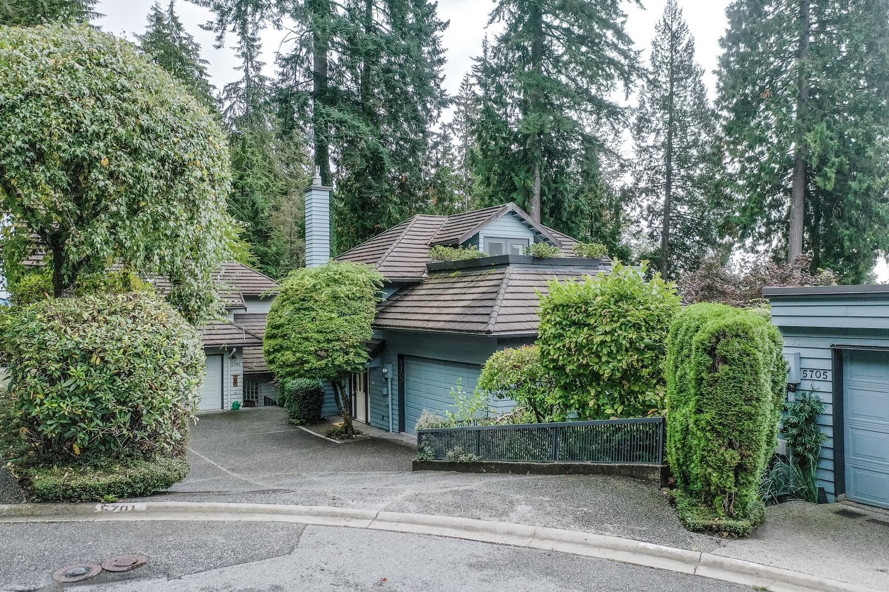 5703  OWL Court, North Vancouver